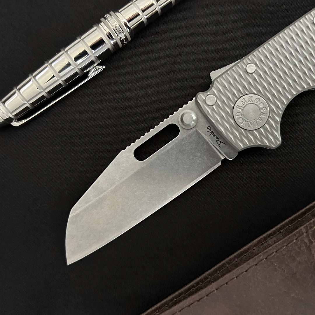 AD20.5 CPM 20CV Milled Titanium - Image 5