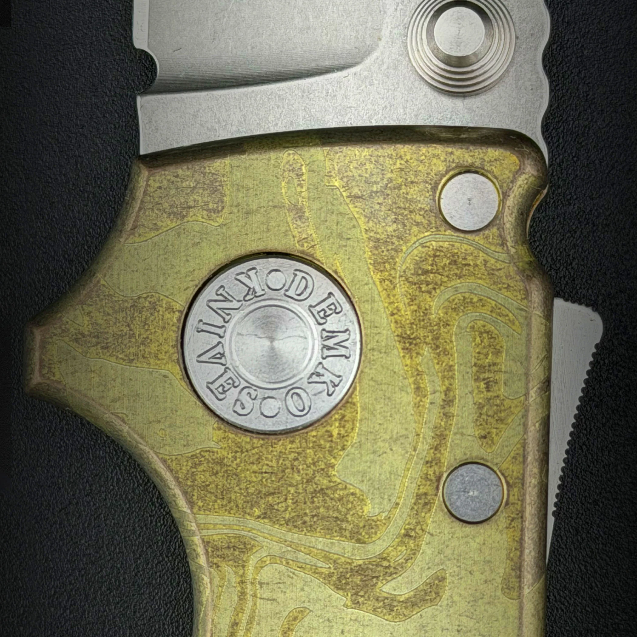 AD20 Slim 20CV Clip Point Molten Gold - Image 3